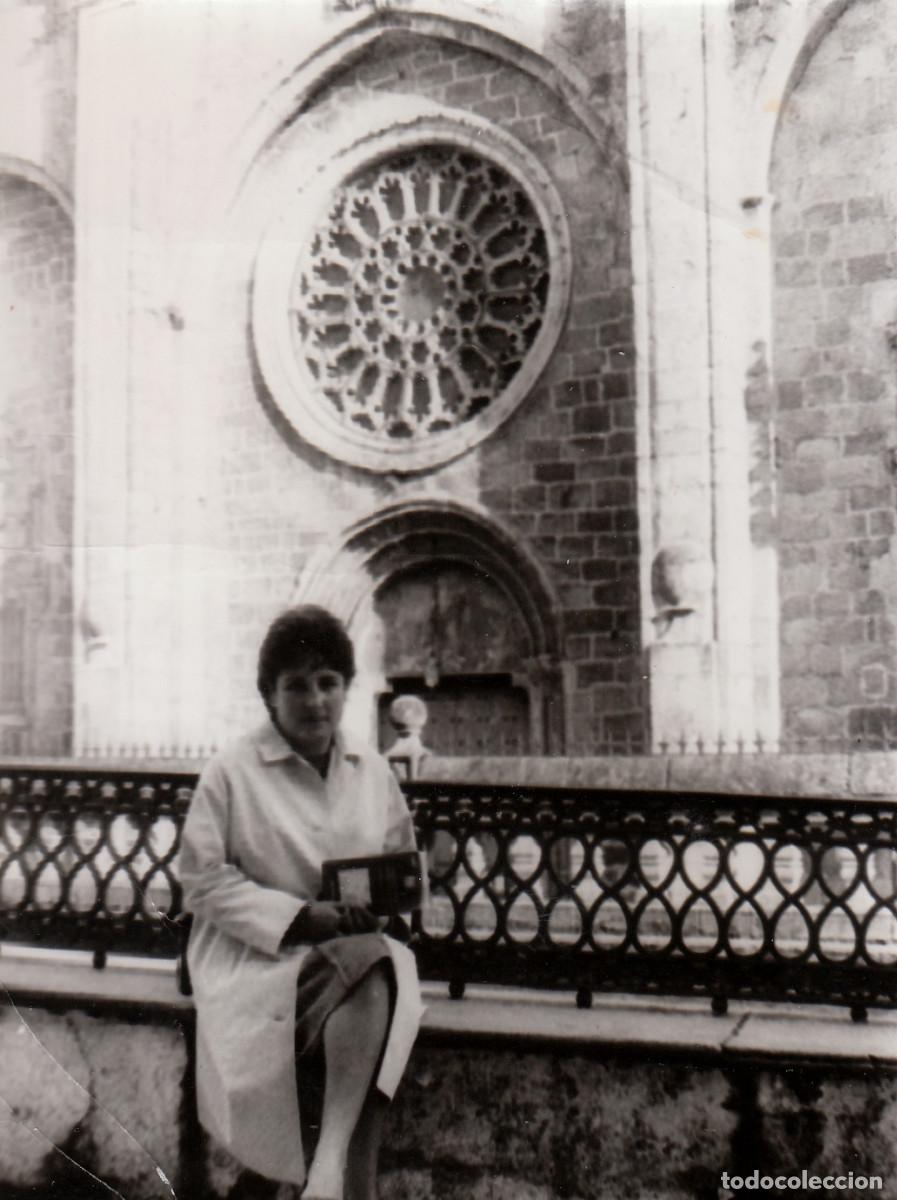 Alte Fotografie: Mujer en Mondo&ntilde;edo, Lugo. A&ntilde;os 60 pc