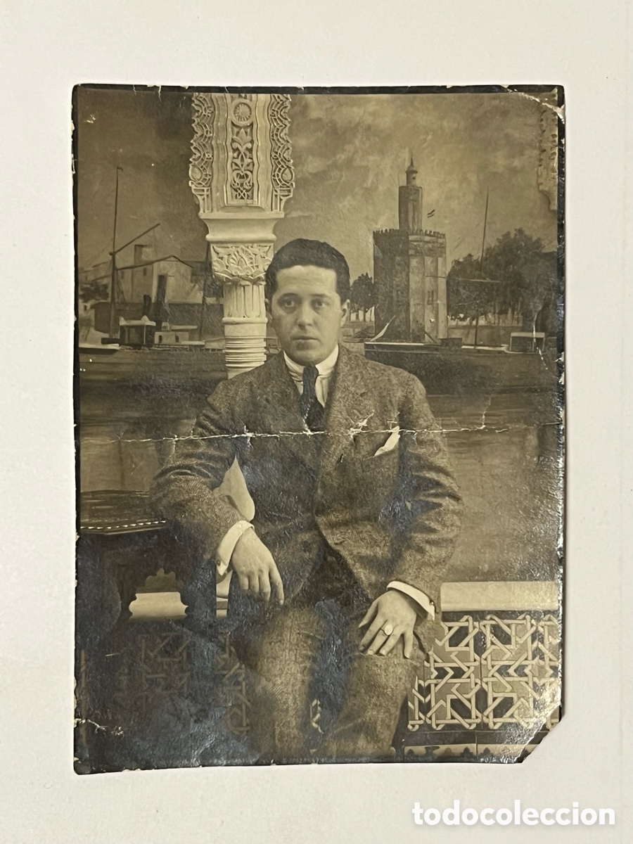 Fotograf&iacute;a antigua: SEVILLA MINUTERO.. El Guadalquivir, la Torre del Oro.. y el joven que se enamor&oacute;.. (h.1910?)