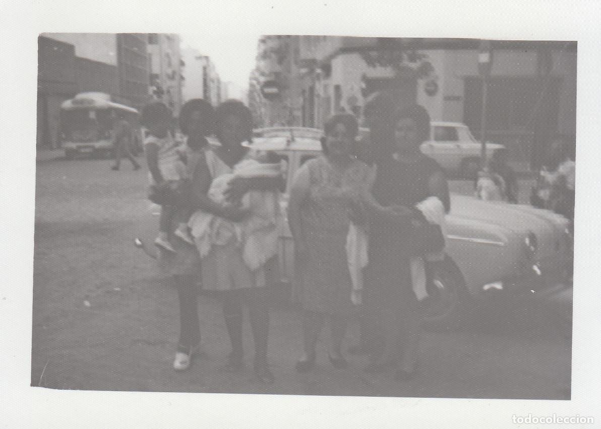 Fotograf&iacute;a antigua: 4 fotos. Coches y autobuses antiguos. A&ntilde;os 60 pc