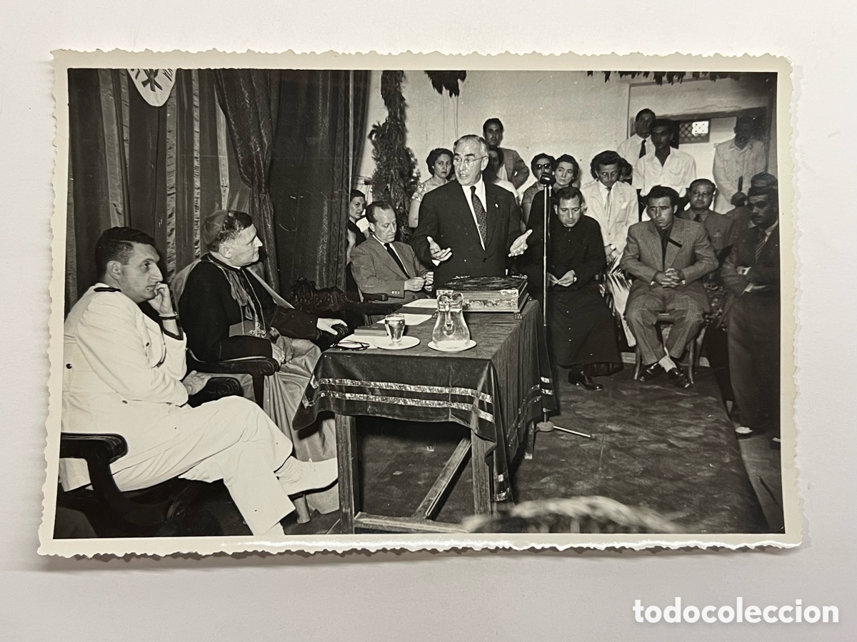 Fotograf&iacute;a antigua: LEOPOLDO EIJO GARAY&hellip; ? Visita a la ciudad de Valencia.. Reportaje Gr&aacute;fico LUIS VIDAL (h.1950?)
