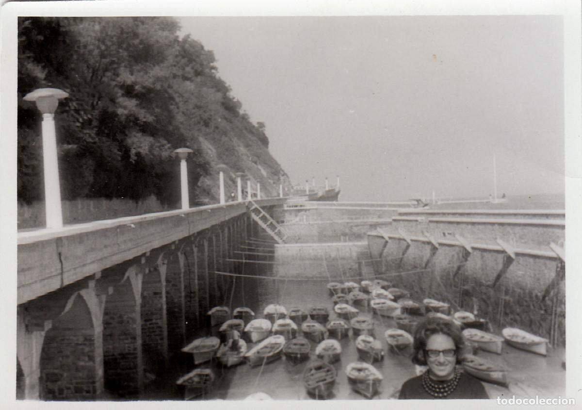 Fotograf&iacute;a antigua: Lanchas, barcas en el puerto de Zarauz, Zarautz, Gipuzkoa. Pais Vasco. A&ntilde;os 60 pc