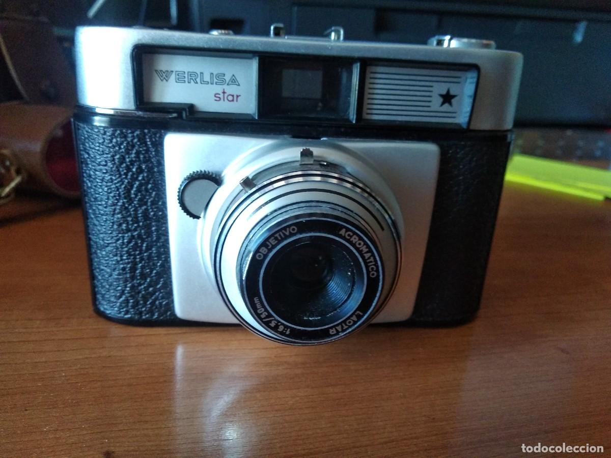 Fotograf&iacute;a antigua: C&aacute;mara de fotos con carrete