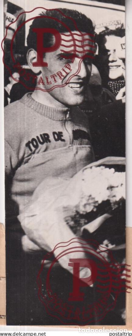 Fotograf&iacute;a antigua: JEAN FORESTIER TOUR DE ROMANDIE CYCLISTE SUISSE STADE OLYMPIQUE VAINQUER 18*6,5 CM BICI CYCLING CYCL