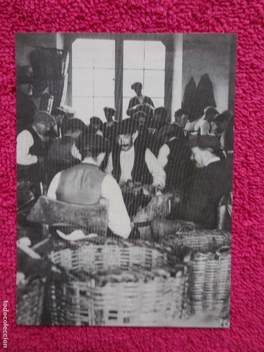 Fotografia antiga: taller de cer&agrave;mica a la bisbal lamina 115 el llibre d'or de catalunya un segle en imatges