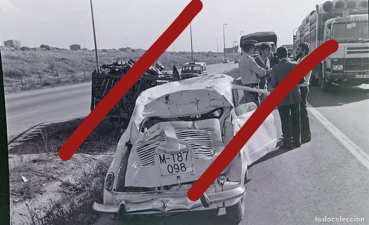 Fotograf&iacute;a antigua: Accidente Coches M30 Madrid 1976 - Negativo de Celuloide