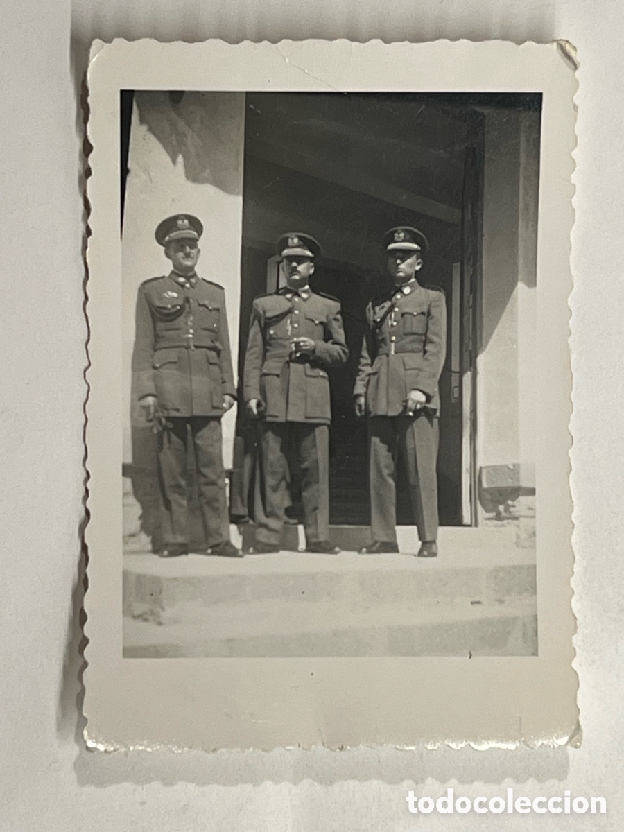 Fotograf&iacute;a antigua: MILITARES. Fotograf&iacute;a J&oacute;venes Alf&eacute;reces de la Academia de Zaragoza.. (h.1950?)
