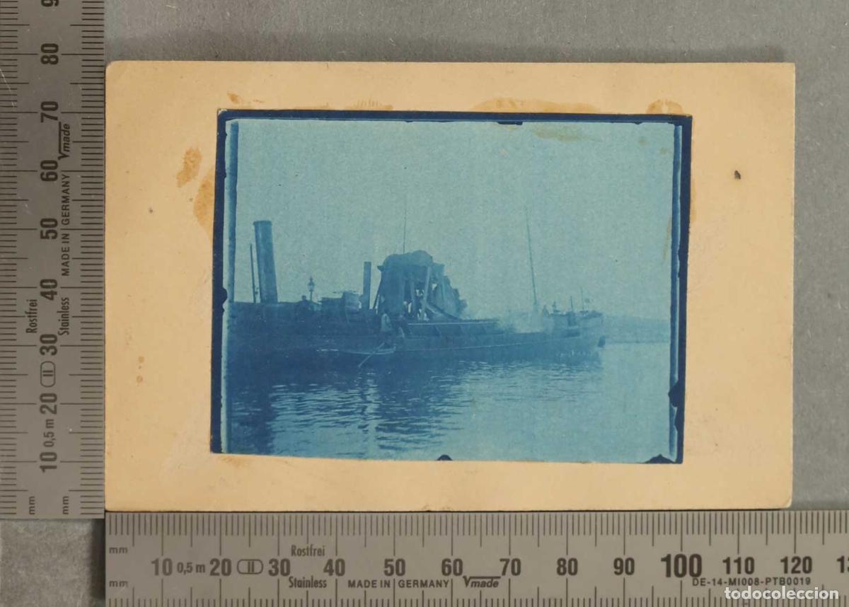 Fotograf&iacute;a antigua: FOTOGRAFIA. CIANOTIPIA. PUERTO EMBARCACIONES. HACIA 1890