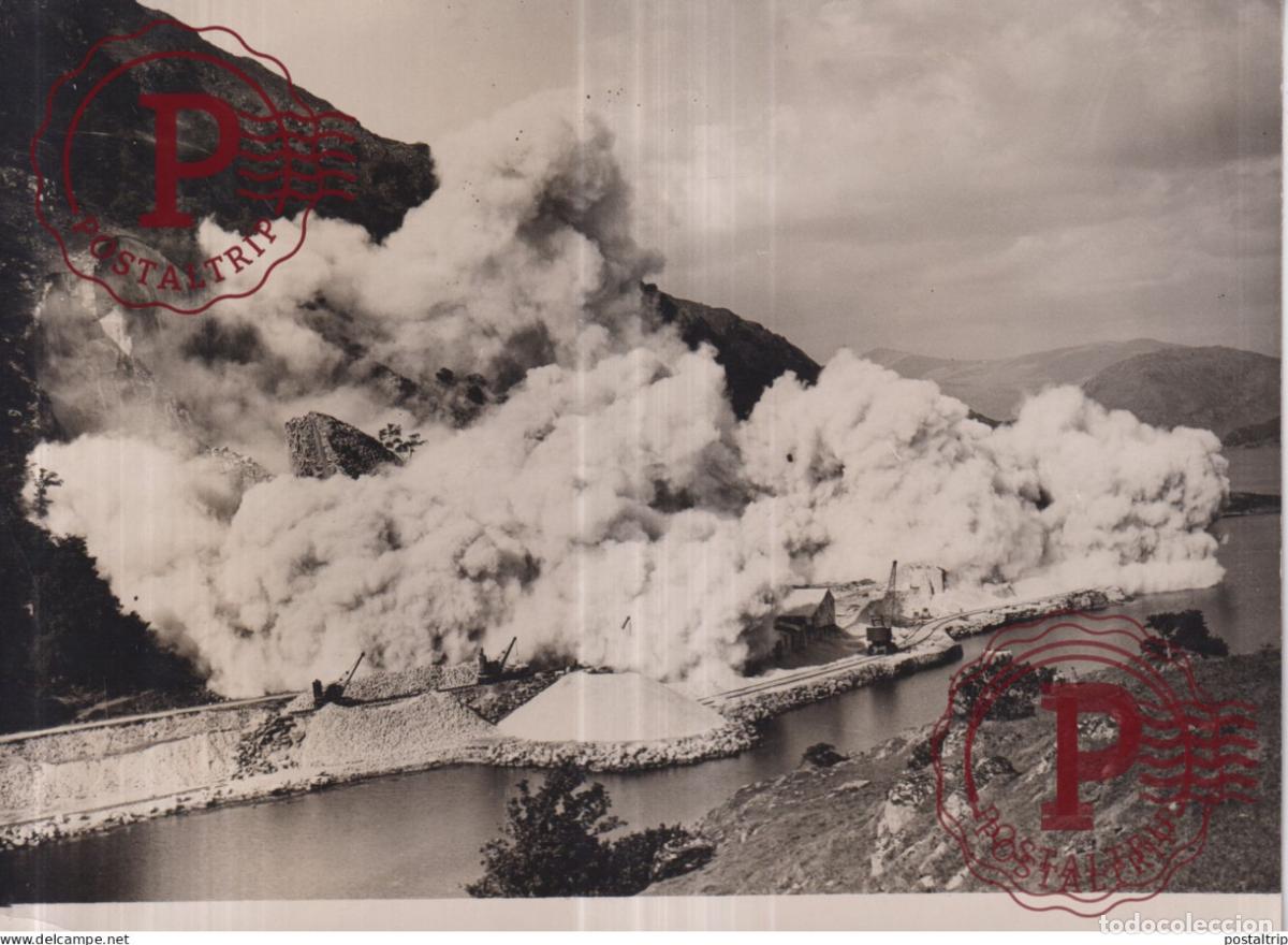 Fotograf&iacute;a antigua: BONAWE ARGYLLSHIRE ESPLOSION MOUNTAIN BLOWN UP 20*15CM