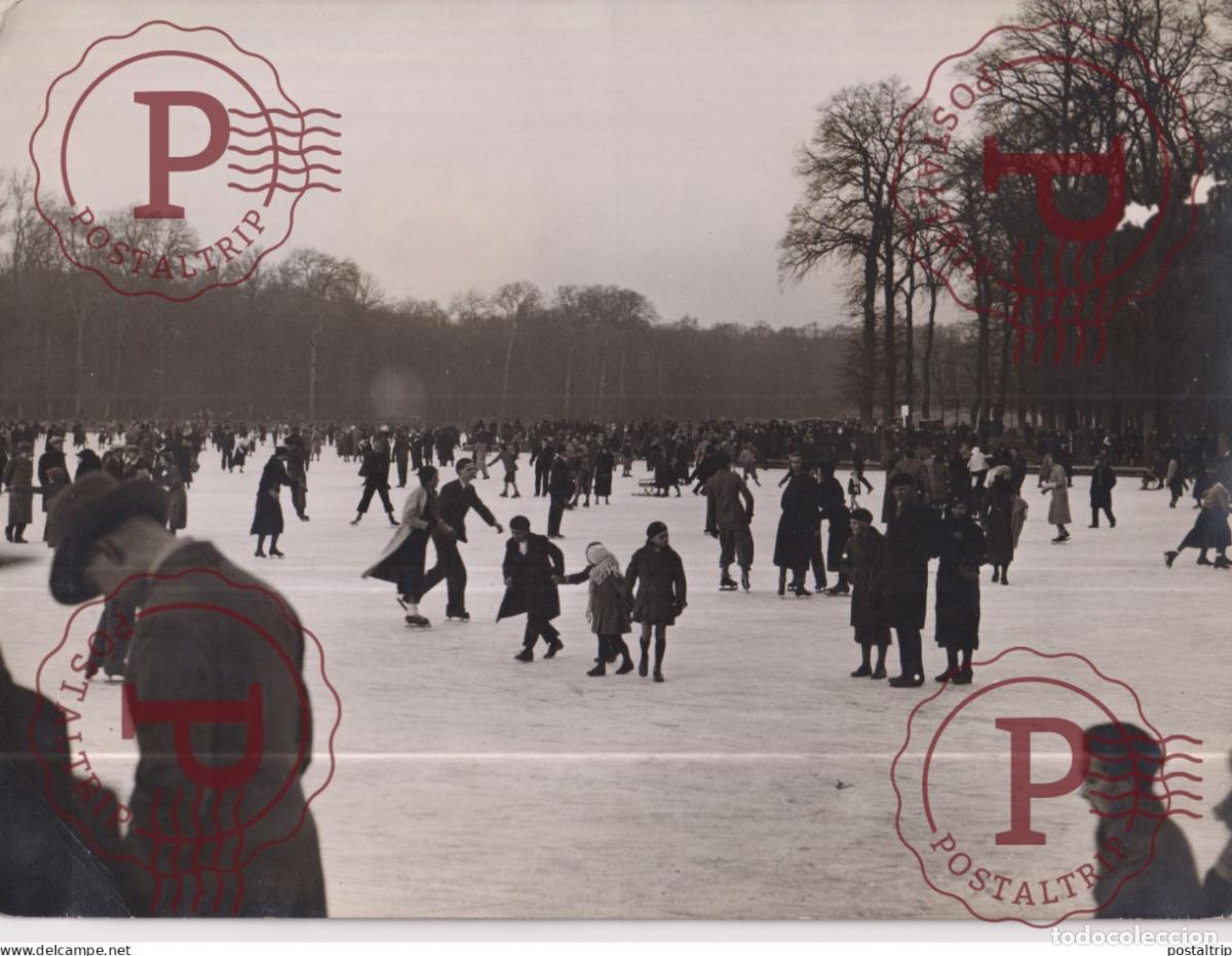 Fotografia antica: PATINE A VERSAILLES 24*18CM PATINAJE KUNSTSCHAATSEN patinage artistique figure skater