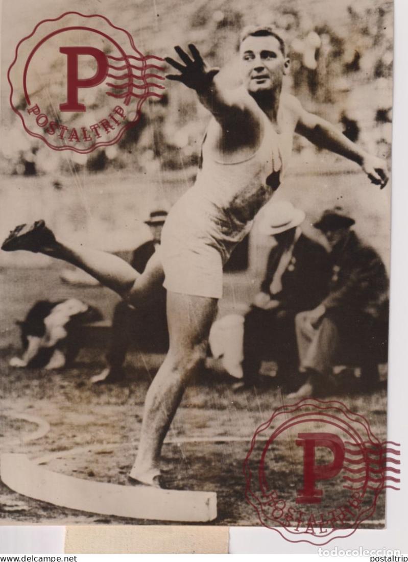 Fotografia antica: ATHLETE AMERICAIN SEXTON CHAMPION OLYMPIQUE LANCEMENT DU POIDS 16*12CM