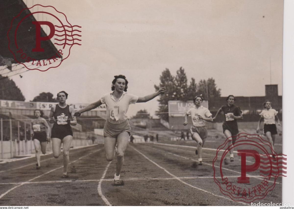 Fotografia antica: CHAMPIONNATS DE PARIS ATHLETISME FEMININ M MELLE GAETANE BOITEL 18*13CM