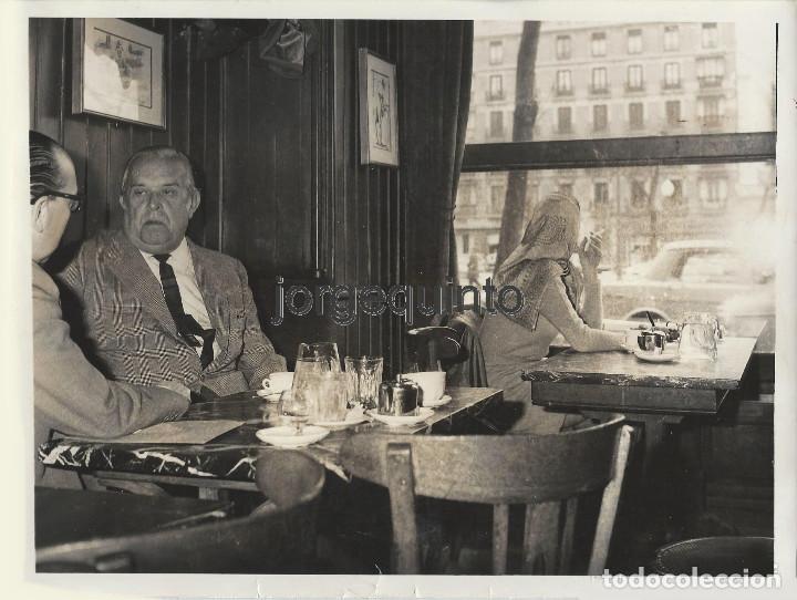 Fotograf&iacute;a antigua: D. ANTONIO LARA DE GAVIL&Aacute;N, *TONO*. EN EL CAF&Eacute; GIJ&Oacute;N, MADRID. 29 ENE. 1970. FOT&Oacute;GRAFO SANZ BERMEJO.