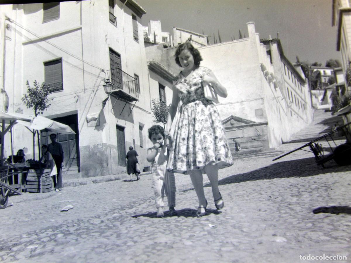 Fotograf&iacute;a antigua: CLICH&Eacute;, NEGATIVO EN CELULOIDE. GRANADA. JULIO 1958. CUESTA DEL REALEJO. 9X6 CM