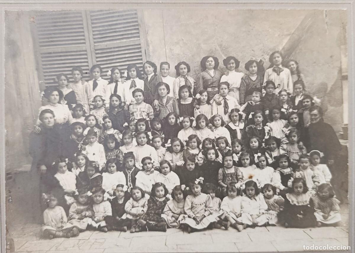 Fotograf&iacute;a antigua: FOTO ESCOLAR. COLEGIO DE DO&Ntilde;A MAR&Iacute;A AMOR&Oacute;S. PALMA DE MALLORCA, 1910.