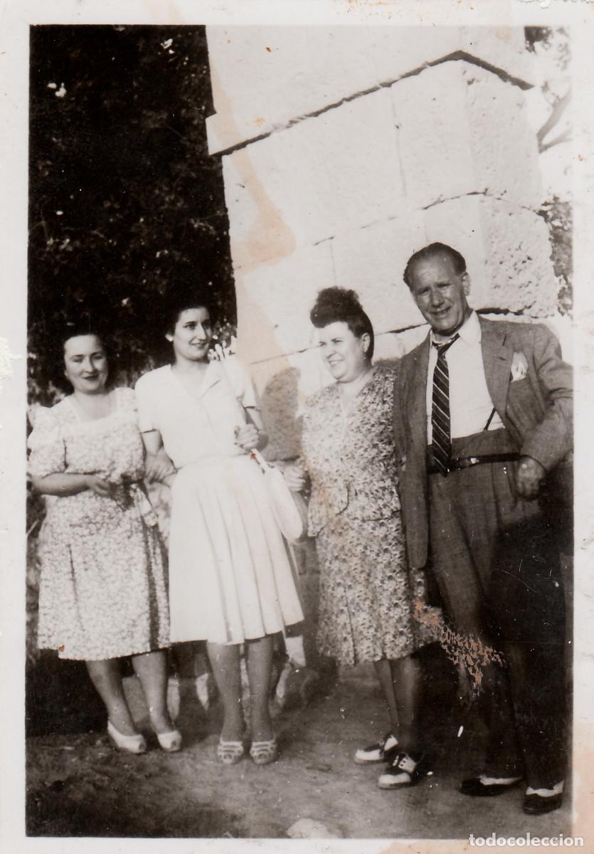 Fotograf&iacute;a antigua: Grupo amigos. A&ntilde;os 40 pc