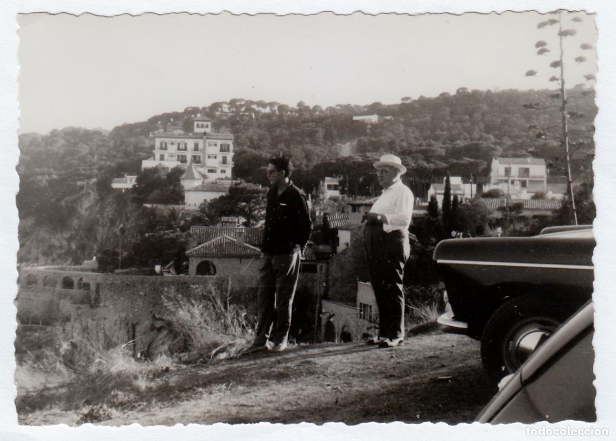 Fotograf&iacute;a antigua: Lote 2 fotos. Apartamentos, chalets en la monta&ntilde;a. A&ntilde;os 60 pc