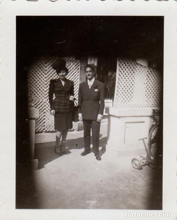 Fotograf&iacute;a antigua: Pareja en Los Viveros de Val&egrave;ncia? A&ntilde;os 40 pc