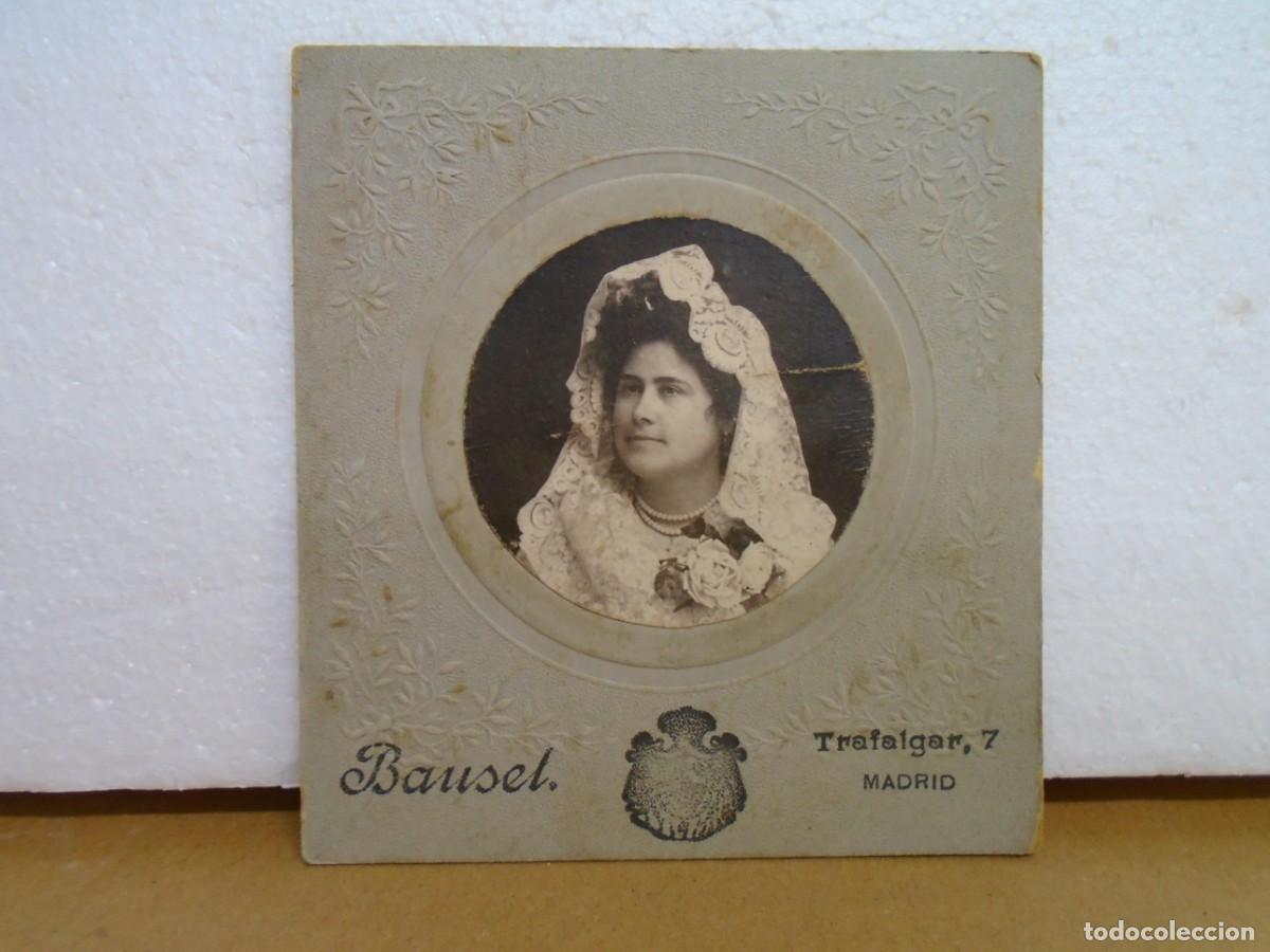 Photographie ancienne: MADRID.FOTO BAUSEL.FINALES DEL XIX.SRA. CON MANTILLA DE ENCAJE BLANCO Y PEINETA.