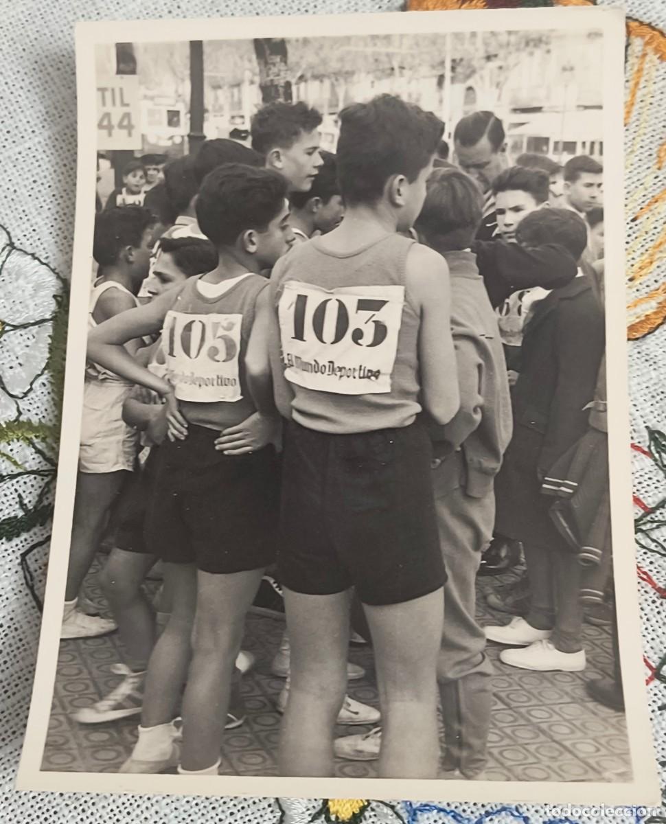 Fotograf&iacute;a antigua: FOTO ANTIGUA | NI&Ntilde;OS CORREDORES