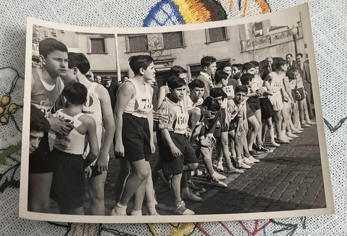 Fotograf&iacute;a antigua: FOTO ANTIGUA | CARRERA JUVENIL DE ATLETISMO