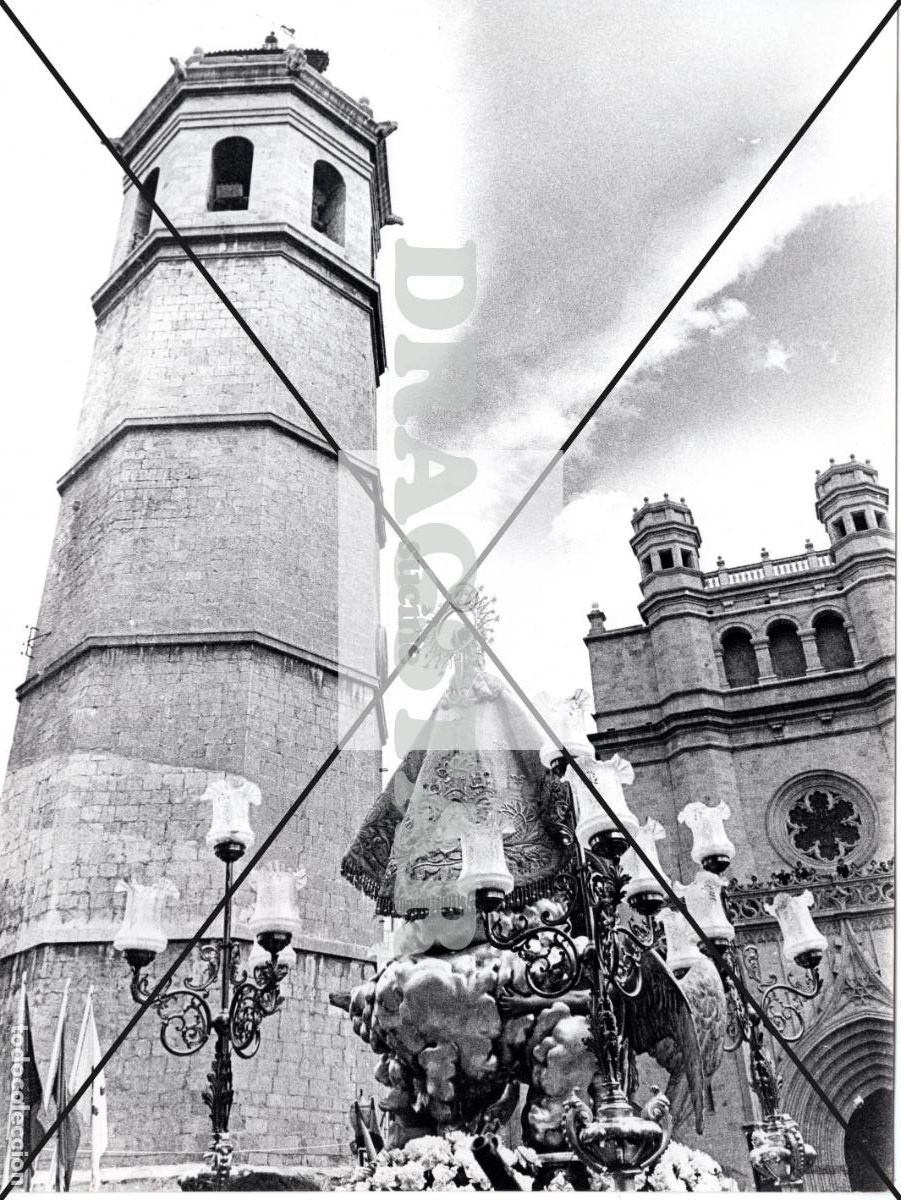 Fotograf&iacute;a antigua: ANTIGUA FOTOGRAFIA ORIGINAL FIESTAS DEL 50 ANIVERSARIO CORONACI&Oacute;N CASTELLON TAMA&Ntilde;O 18X24