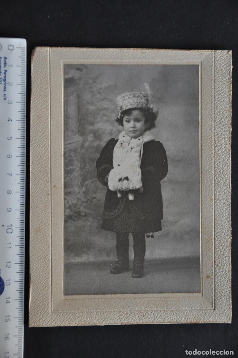 Fotograf&iacute;a antigua: FOTOGRAF&Iacute;A DE UNA NI&Ntilde;A - SIN AUTOR