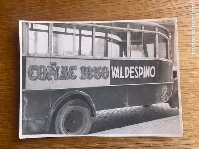 Fotograf&iacute;a antigua: Valdespino, Co&ntilde;ac 1850. 1959. Fotografia Autobus 11.5 x 8.5 cm.
