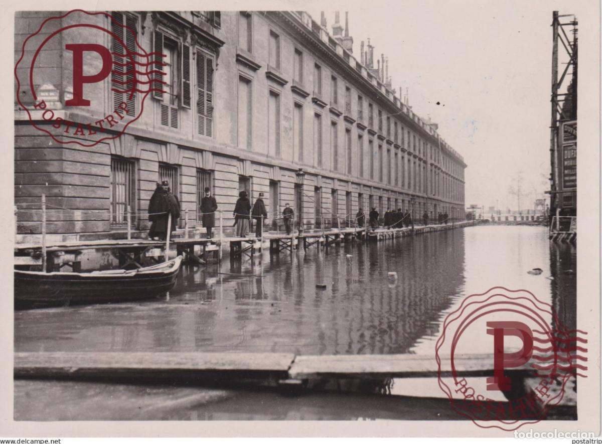 Fotografia antica: ININDATIONS A PARIS 1910 RUE DE BOURGOGNE RUE UNIVERSITE 18*13CM