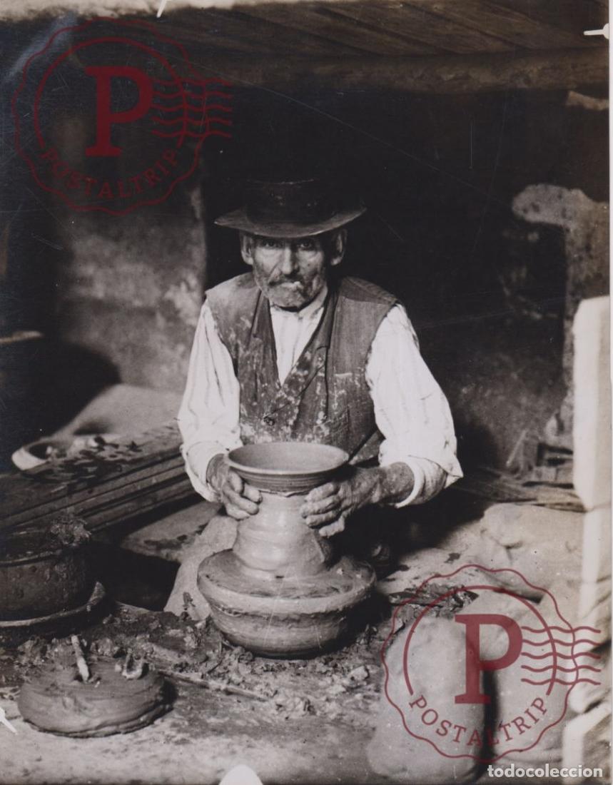 Alte Fotografie: ESPA&Ntilde;A. SPAIN. SEVILLA. ALFARERIA MANUEL CORBUTO. ALFARERO. ARTESANO. POTTERY. 21.5X17CM