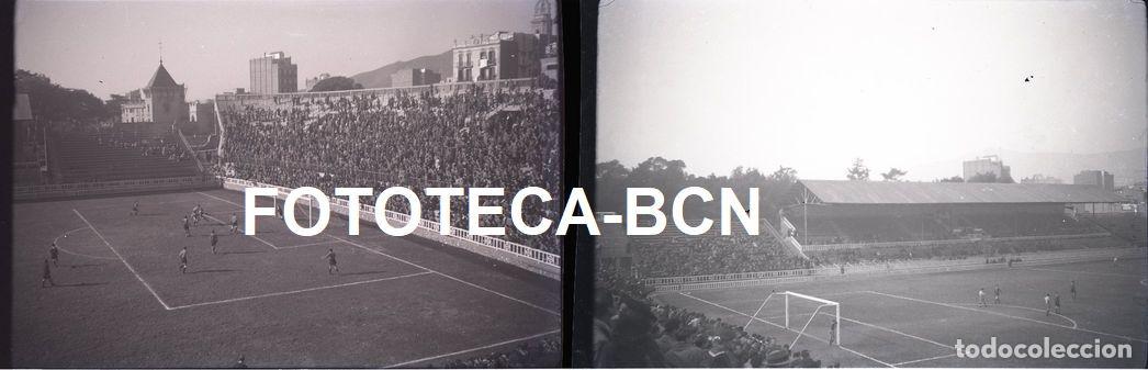 Fotograf&iacute;a antigua: 2 NEGATIVOS ACETATO ESTADIO LES CORTS FC BARCELONA PARTIDO DE FUTBOL A&Ntilde;OS 40/50