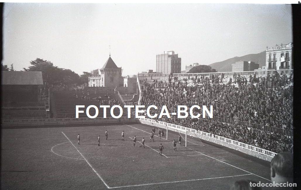 Antique Photography: NEGATIVO ACETATO ESTADIO LES CORTS FC BARCELONA PARTIDO DE FUTBOL A&Ntilde;OS 40/50