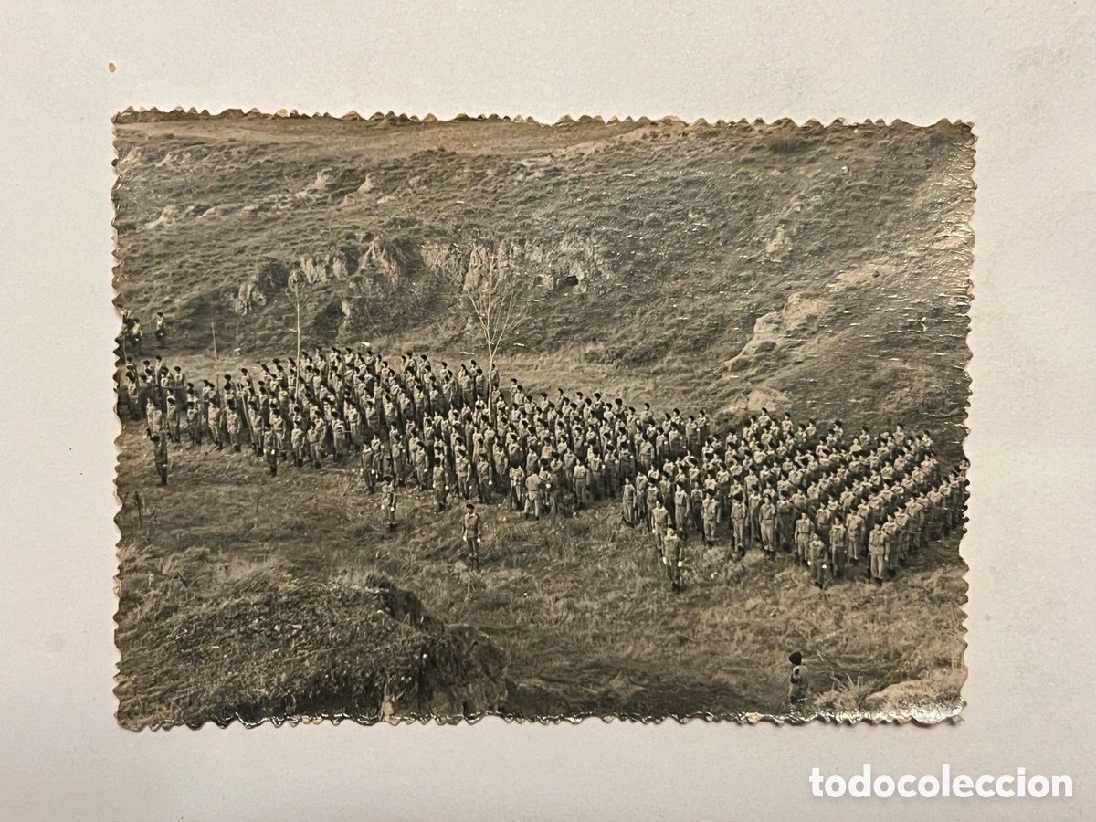 Alte Fotografie: MELILLA Militar.. Fotograf&iacute;a Regimiento en formaci&oacute;n. Un Quinto de Sueca.. Marzo de 1963