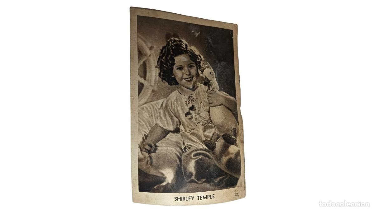 Fotograf&iacute;a antigua: FOTOGRAF&Iacute;A PROMOCIONAL ANTIGUA DE SHIRLEY TEMPLE CON SU MU&Ntilde;ECA - FOX FILM CORPORATION - A&Ntilde;OS 30