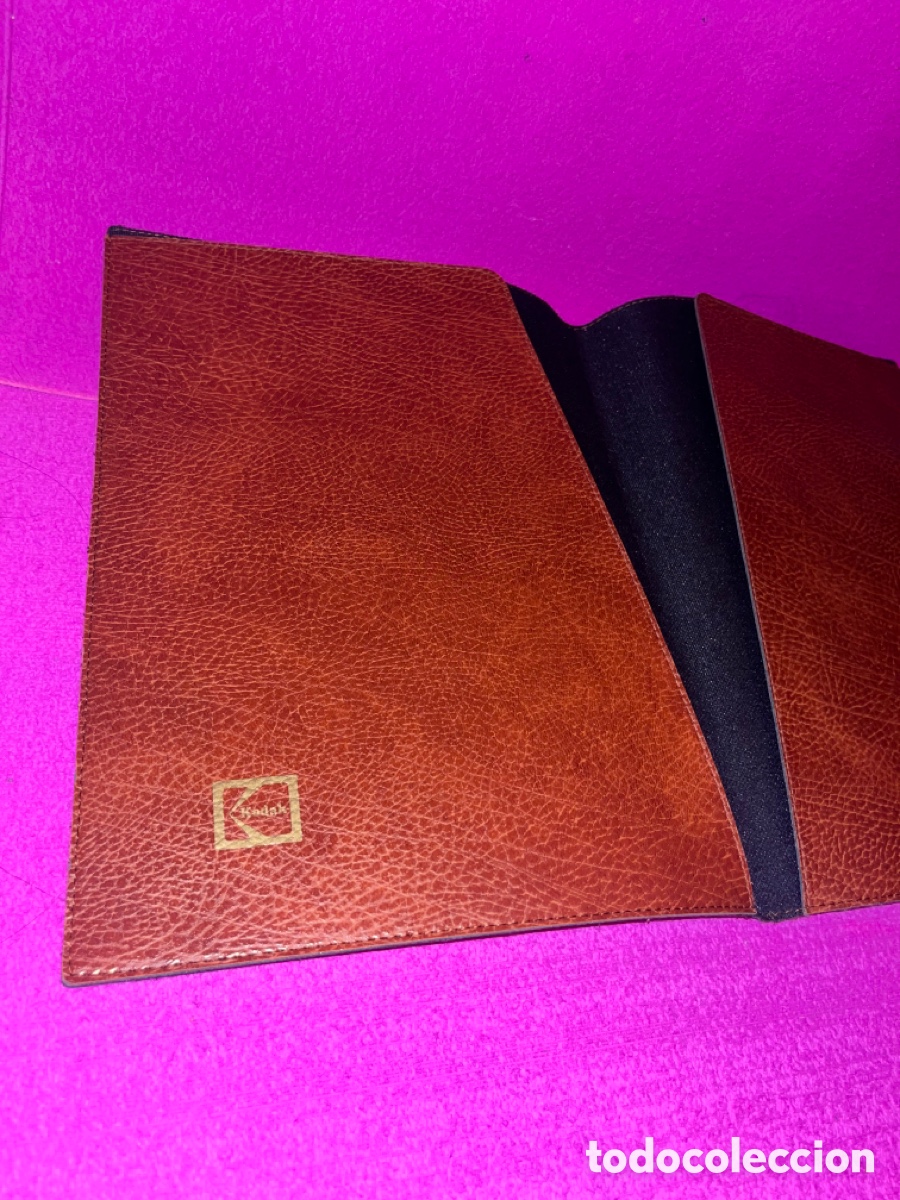 Fotograf&iacute;a antigua: Carpeta Kodak Cuero Marr&oacute;n Antigua
