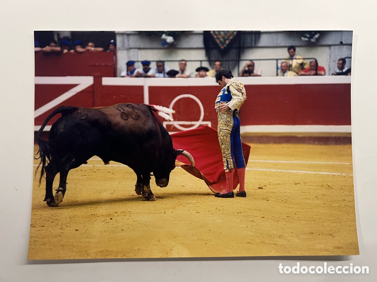 Fotograf&iacute;a antigua: TOROS. Torero ENRIQUE PONCE. Pase Natural &hellip; (a.2000) Medidas: 15 x 21,5 cm.,