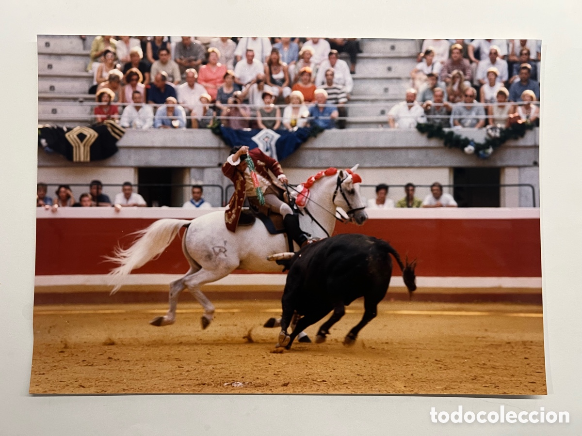 Fotograf&iacute;a antigua: TOROS. JOAO MORA, Rejoneador. Dia de la Alternativa de Martin Gonz&aacute;lez Porrras. Plaza Toros Valencia