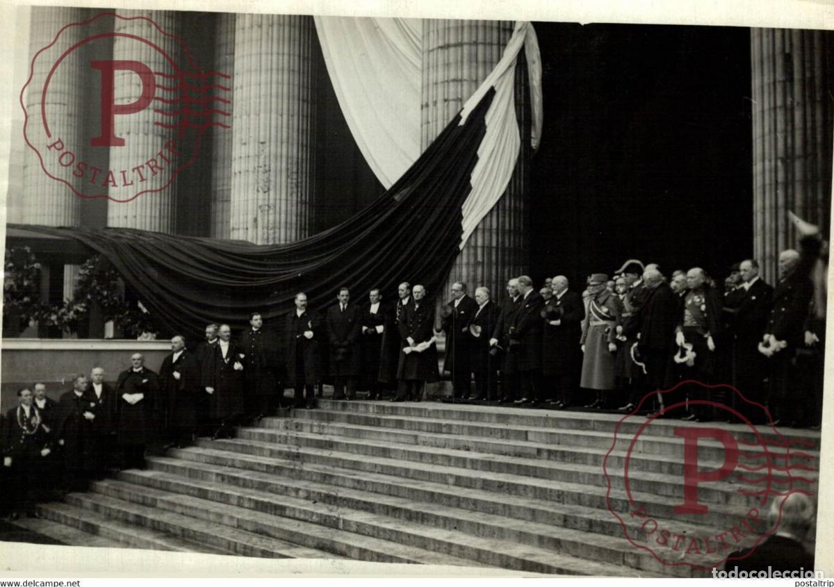 Fotograf&iacute;a antigua: LES OBSEQUES DE MONSIEUR POINCARE MONSIEUR LEBRUN CORS DIPLOMATIQUE 18*13CM Photo Meurisse Paris c