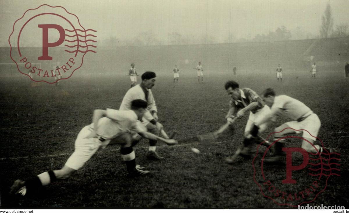 Fotografia antica: AU STADE PERSHING HOCKEY FC DE LYON CONTRE US METRO 17*12CM Photo Meurisse collectionmeurisse