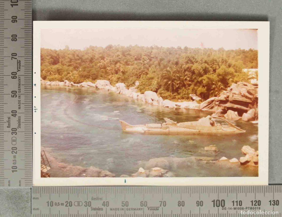 Fotograf&iacute;a antigua: FOTOGRAFIA. Walt Disney World Magic Kingdom - 20,000 Leagues Under the Sea - Nautilus Submarine Voy