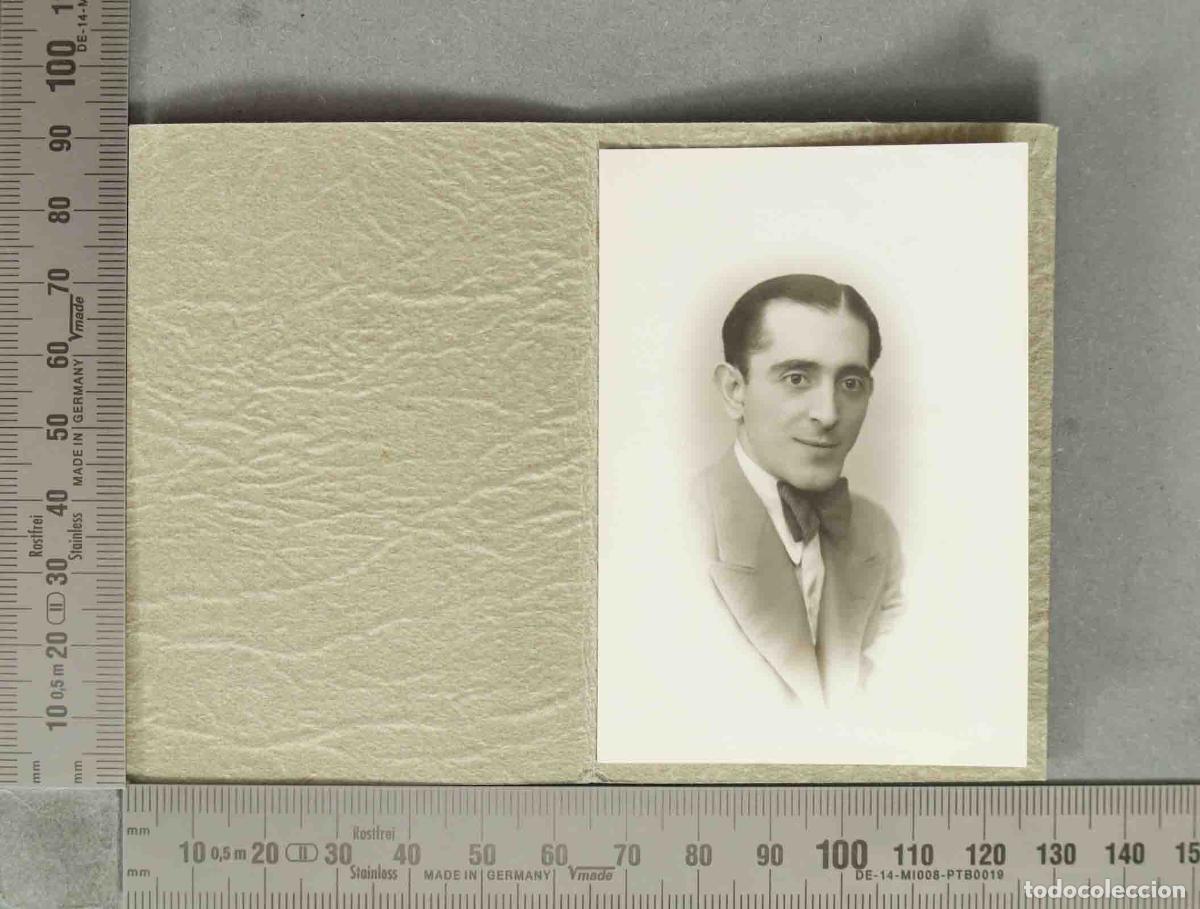 Fotograf&iacute;a antigua: FOTOGRAFIA. Retrato de hombre con pajarita. HACIA 1940