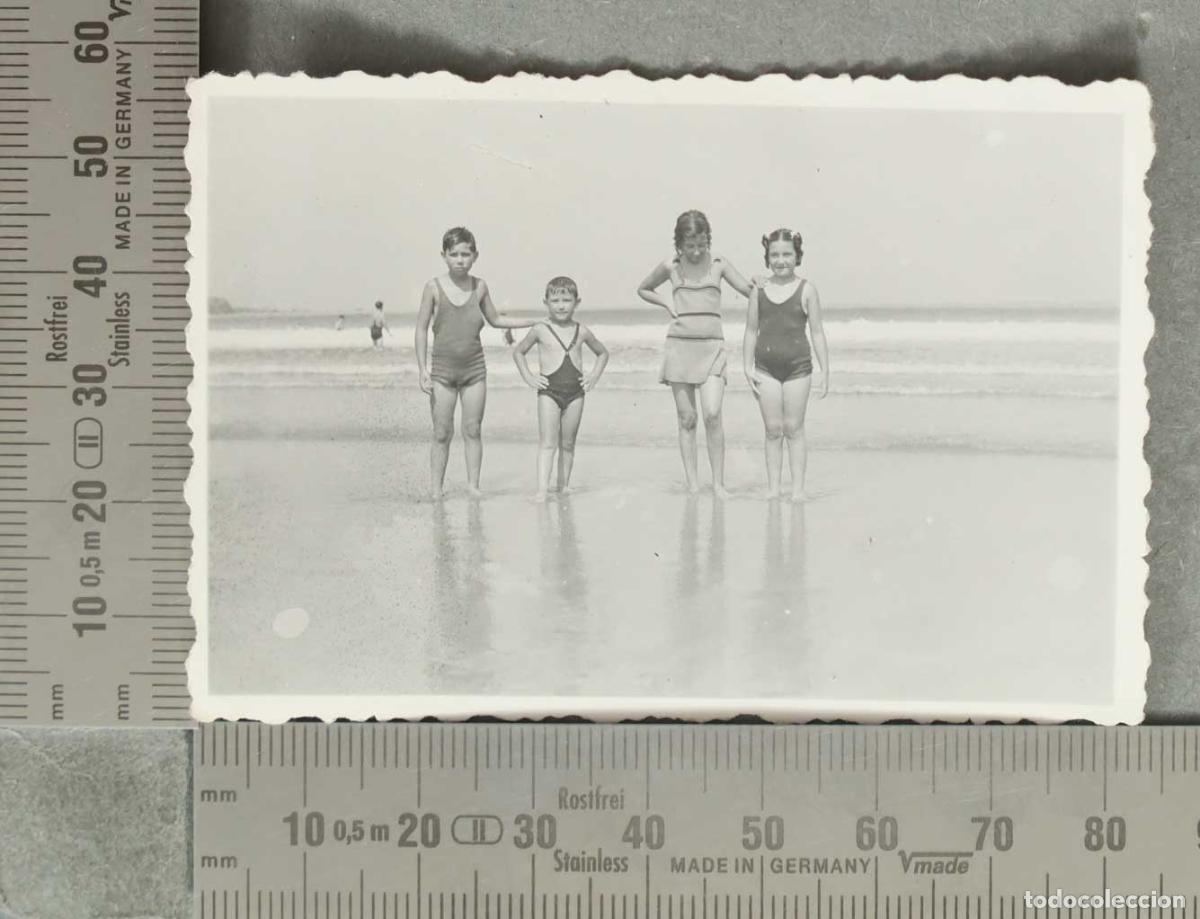 Fotograf&iacute;a antigua: FOTOGRAFIA. Ni&ntilde;os en la playa - HACIA 1960