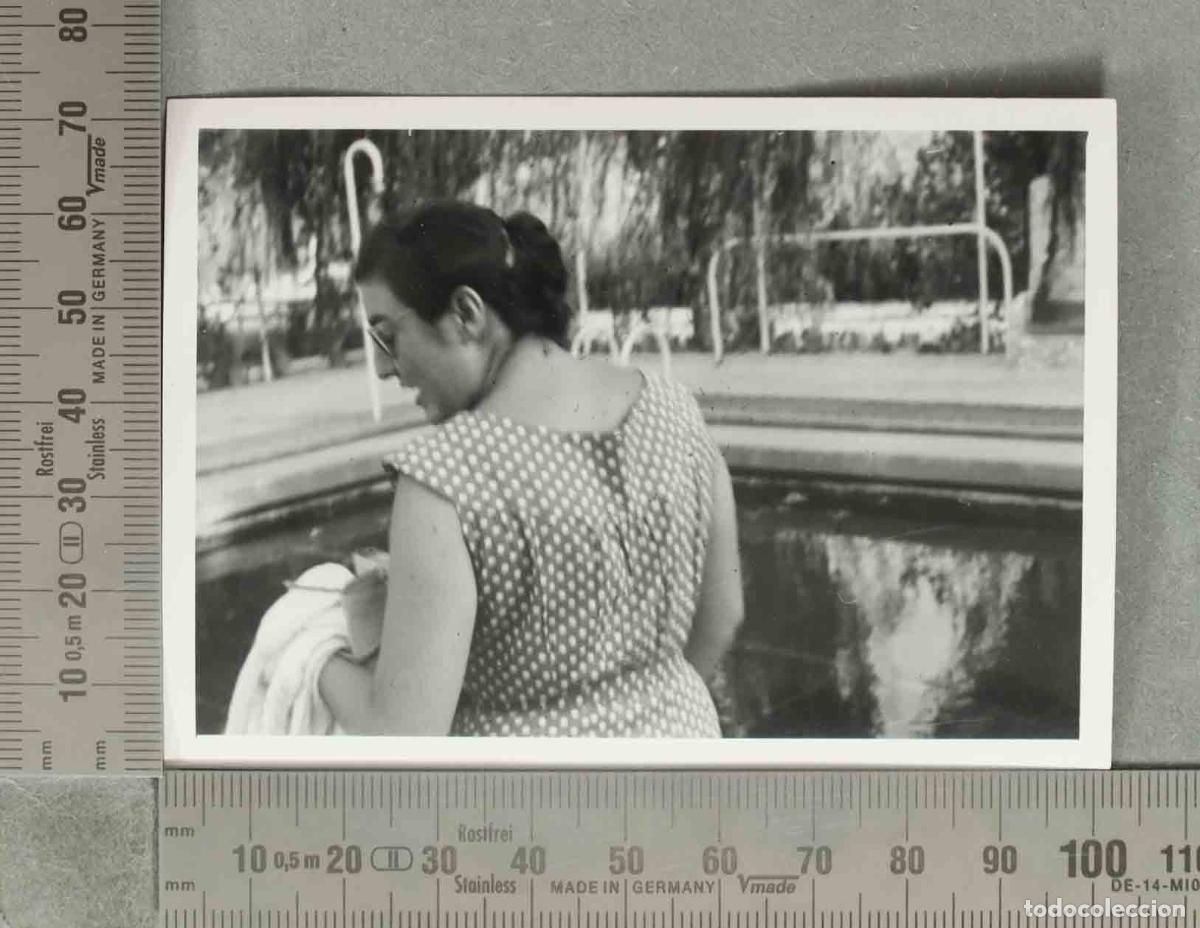 Fotograf&iacute;a antigua: FOTOGRAFIA. Mujer . EL CERRO 1955