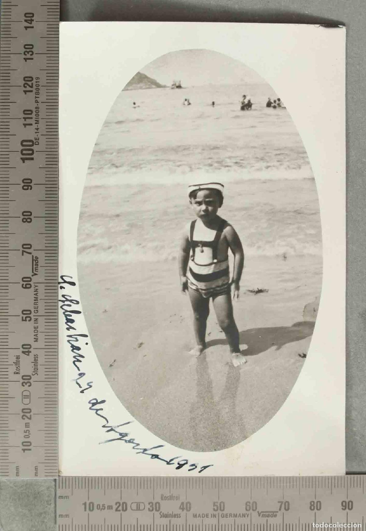 Fotograf&iacute;a antigua: FOTOGRAFIA. San Sebasti&aacute;n - Ni&ntilde;o en la playa 1931