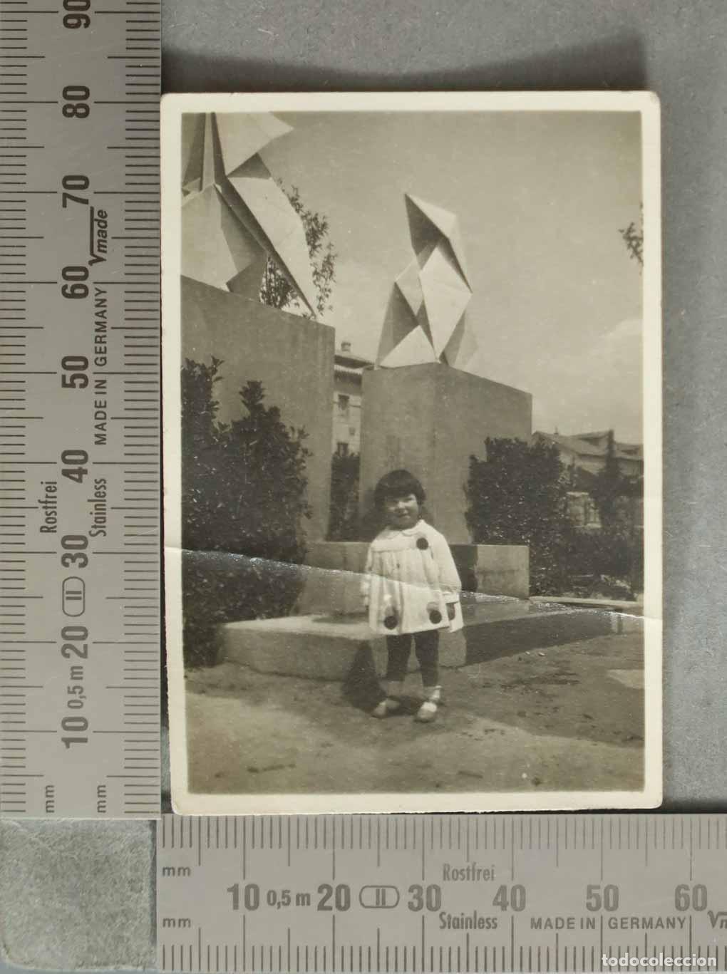 Fotografia antica: FOTOGRAFIA. Huesca - PAJARITAS DE RAMON ACIN HACIA 1960