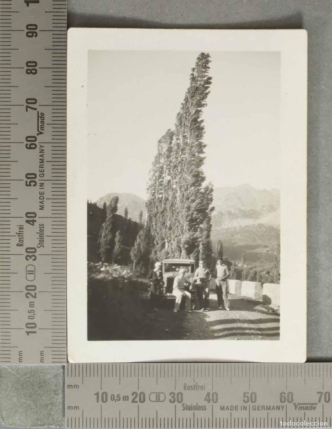 Fotografia antica: FOTOGRAFIA. Coche de &eacute;poca con excursionistas 1932. SALLENT