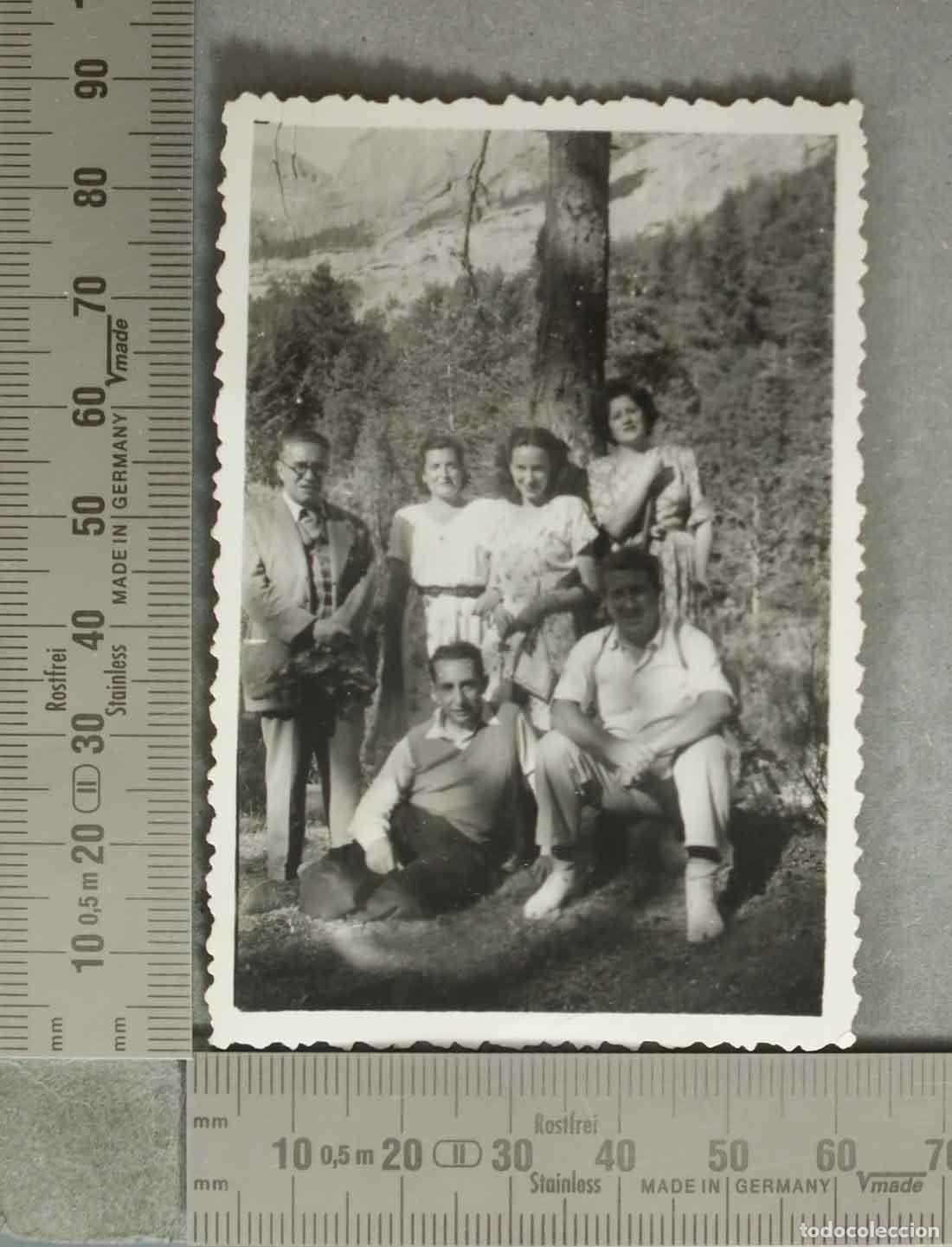 Fotograf&iacute;a antigua: FOTOGRAFIA. GRUPO EN EL PARQUE DE ORDESA. 1948
