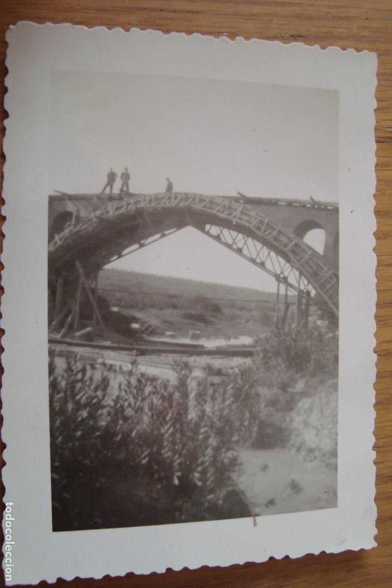 Fotograf&iacute;a antigua: ANTIGUA FOTOGRAFIA PUENTE SOBRE ARROYO LA MAROTA KM 13. LINEA MARCHENA A VALCHILLON 1946.