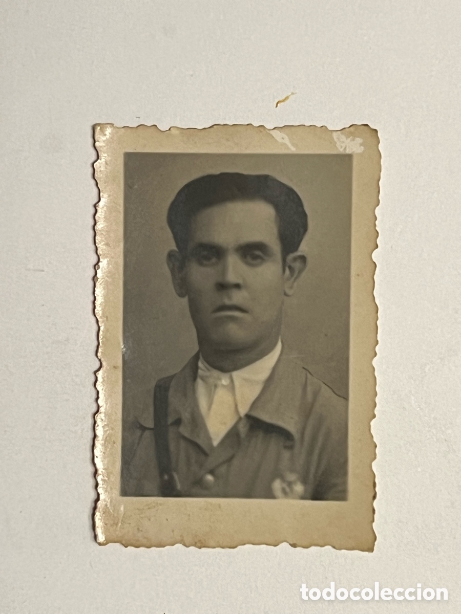 Fotograf&iacute;a antigua: MILICIANO ? Fotomaton.. el joven de Titaguas&hellip; (h.1935?)