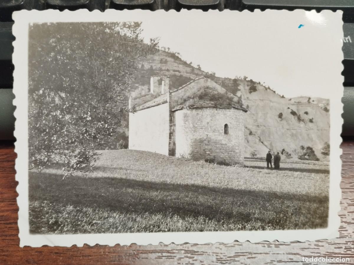 Fotograf&iacute;a antigua: FOTO CAPILLA SANT JAUME SANT CRISTOFOL DE CASTELLBELL (BARCELONA) FEBRERO 1945