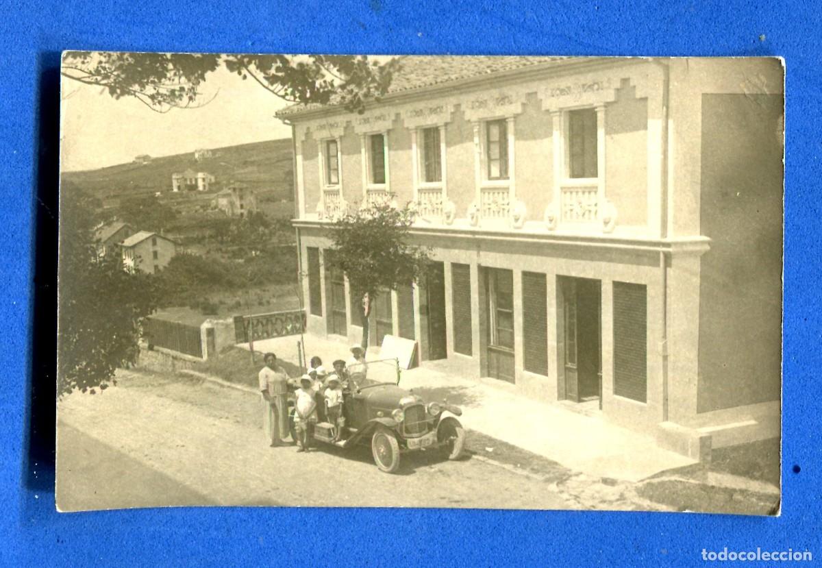 Fotograf&iacute;a antigua: FOTOGRAFIA ANTIGUA COCHE EN CASA